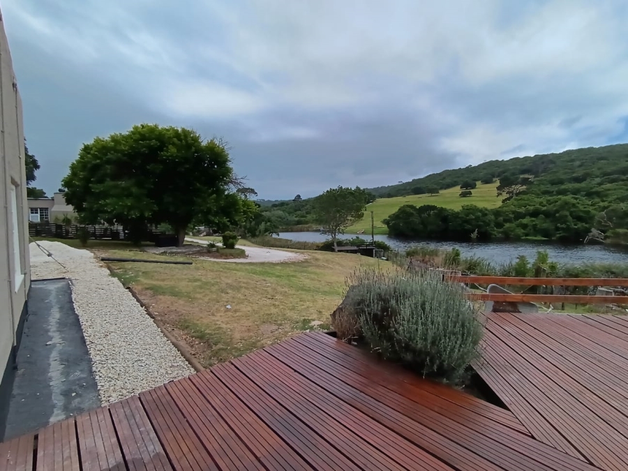 Commercial Property for Sale in Colleen Glen Eastern Cape